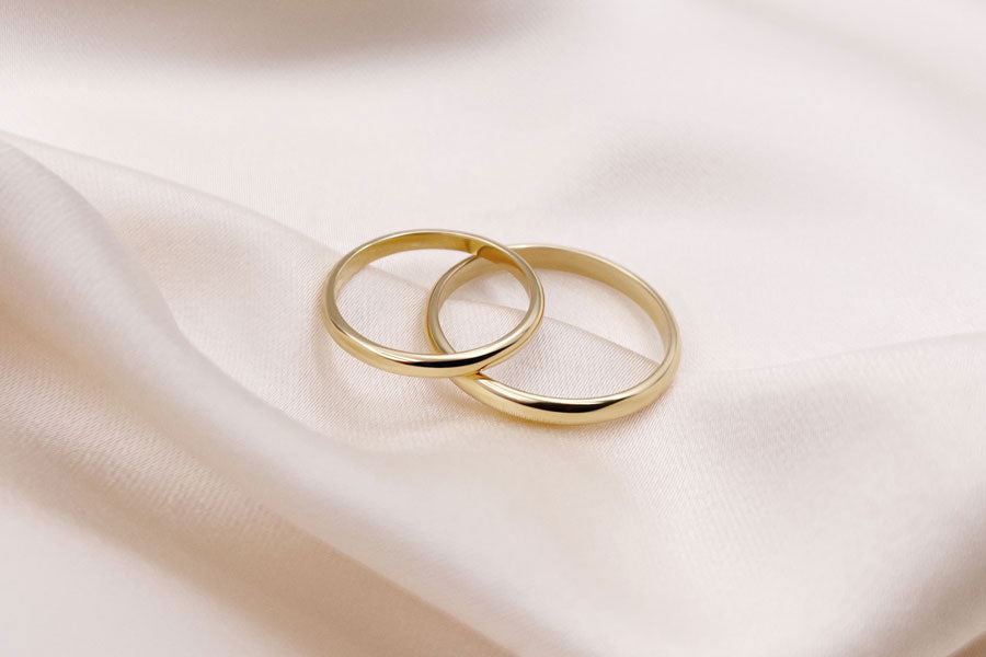 Plain yellow wedding ring set