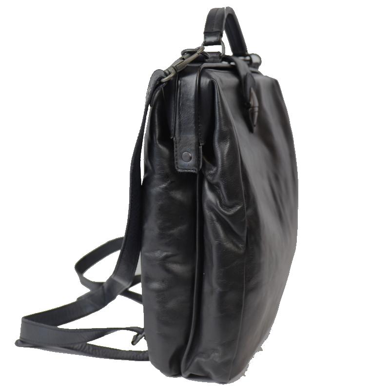 Bear Clippertas - Black – Engbers - Bags, Travel & More