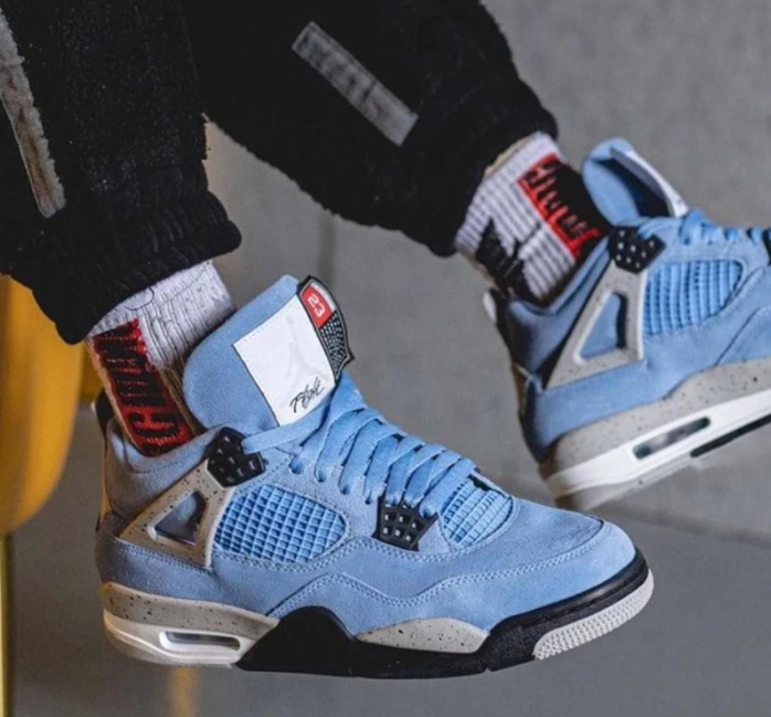 jordan 4 unviersity blue