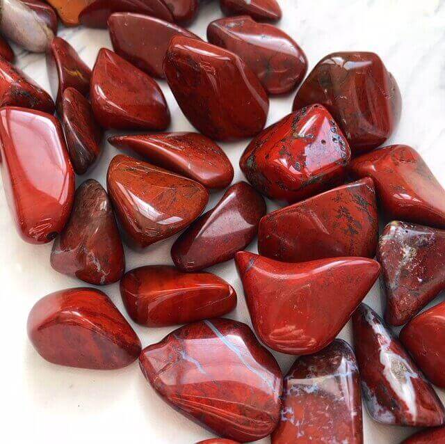 Red Crystals: Meanings, Properties and Powers - The Complete Guide