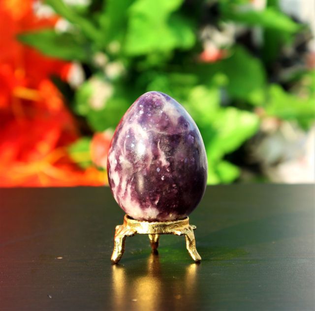 lepidolite egg