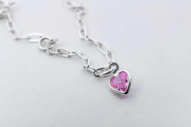 pink heart shaped pendant