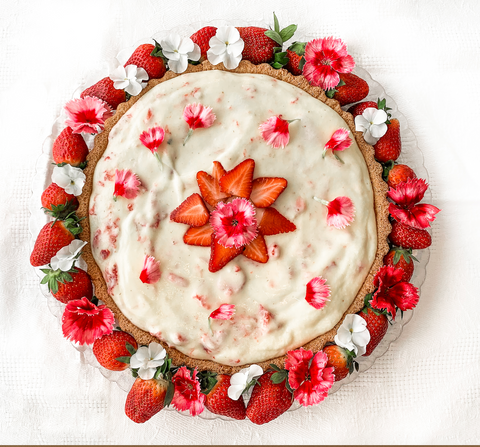 Secret Kiwi Kitchen's Strawberry Marshmallow Fluff Mousse Pie