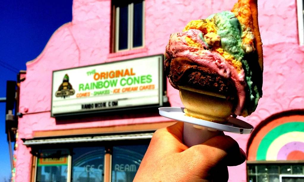 Que Faire à Chicago Original Rainbow Cone