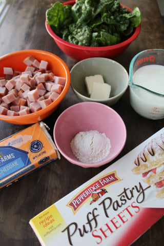 Ingredients to make ham and cheese puff pastry