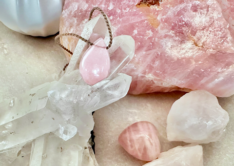 Quartz is the best crystal to gift for those born in April.