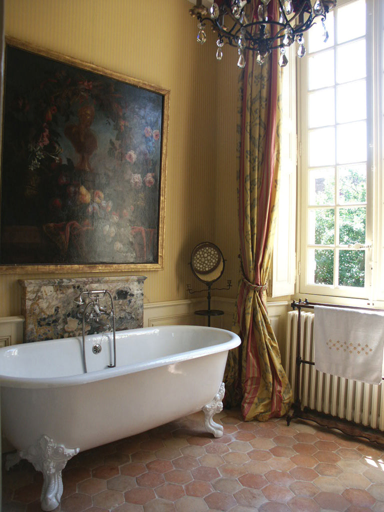 chateau en bourgogne bathroom