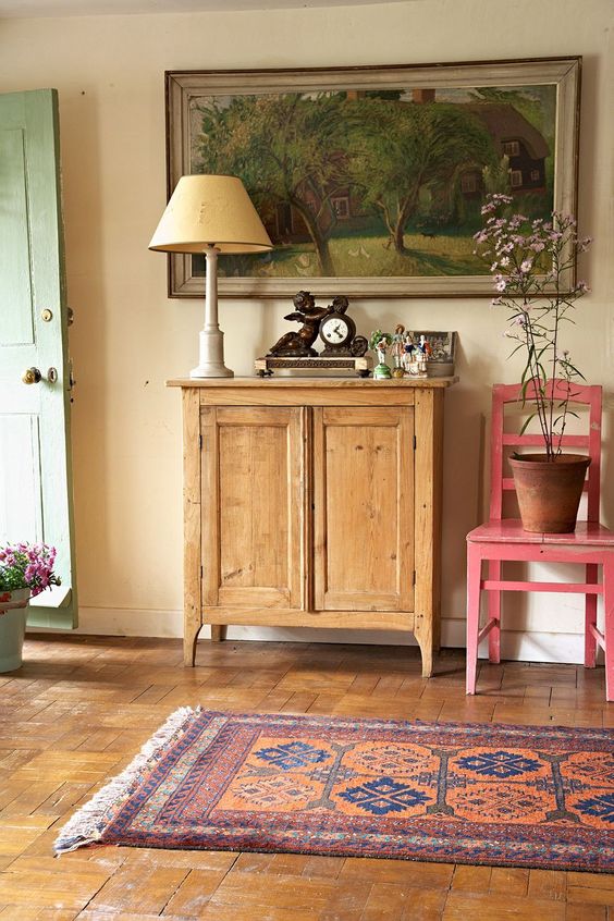 Annie and John Mash have sympathetically reworked an old stone cottage in Dorset with uplifting colours and an assortment of collected brocante