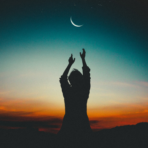 How to Manifest with the Moon