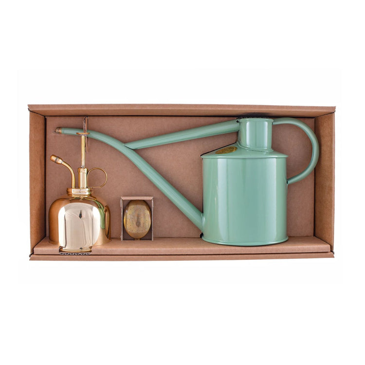 This beautifully hand-crafted 1 litre metal indoor watering can with mister is the perfect present for a green fingered friend.