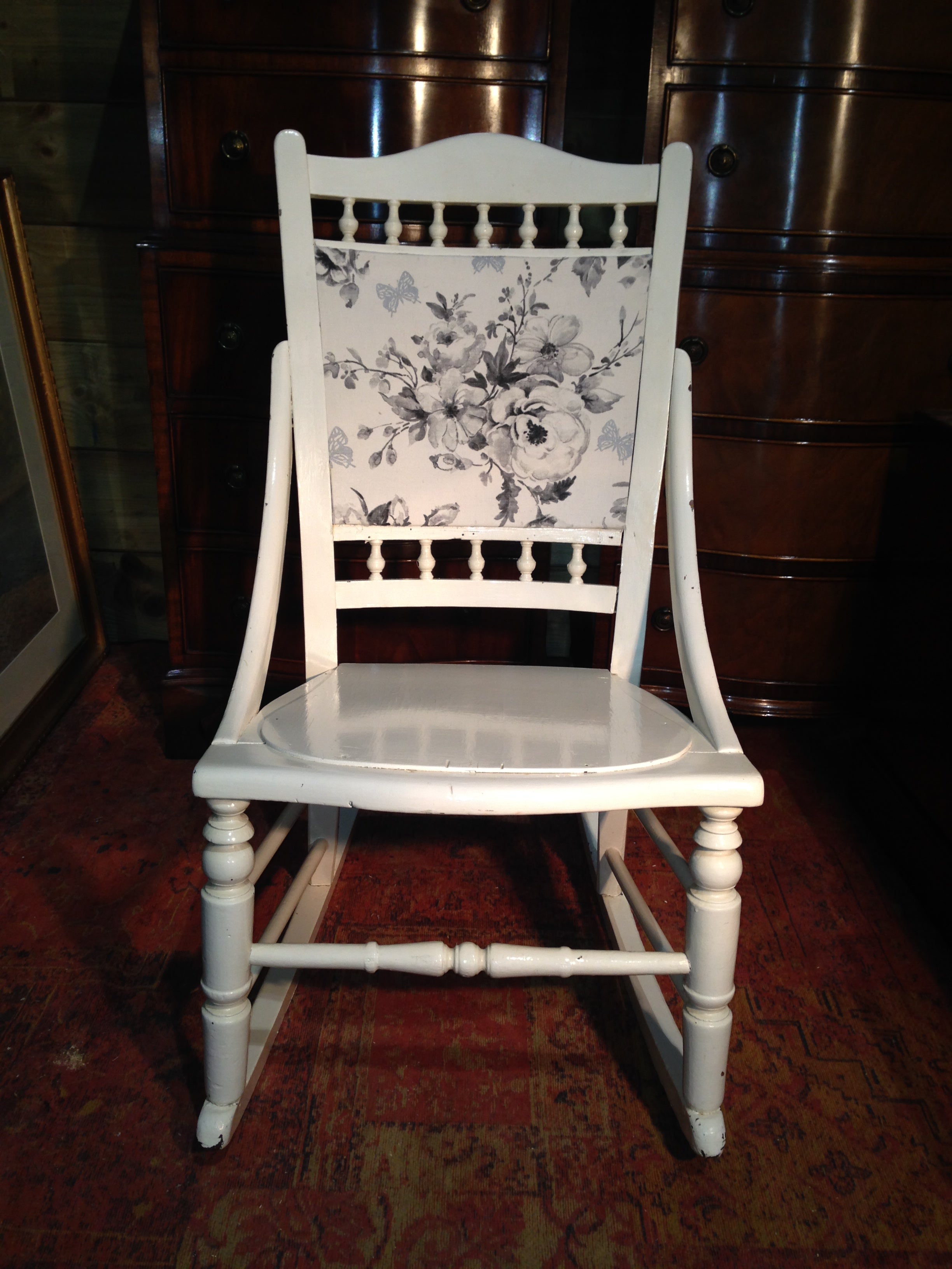 vintage nursing rocking chair