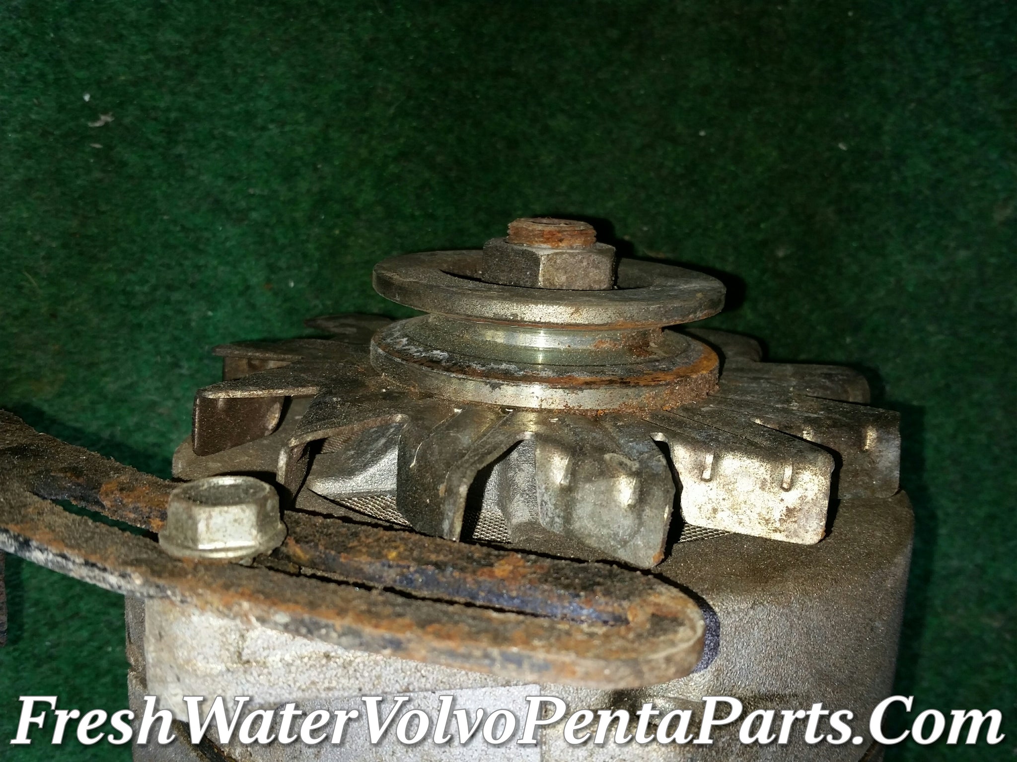 Volvo Penta 50 Amp 14 V Alternator v8