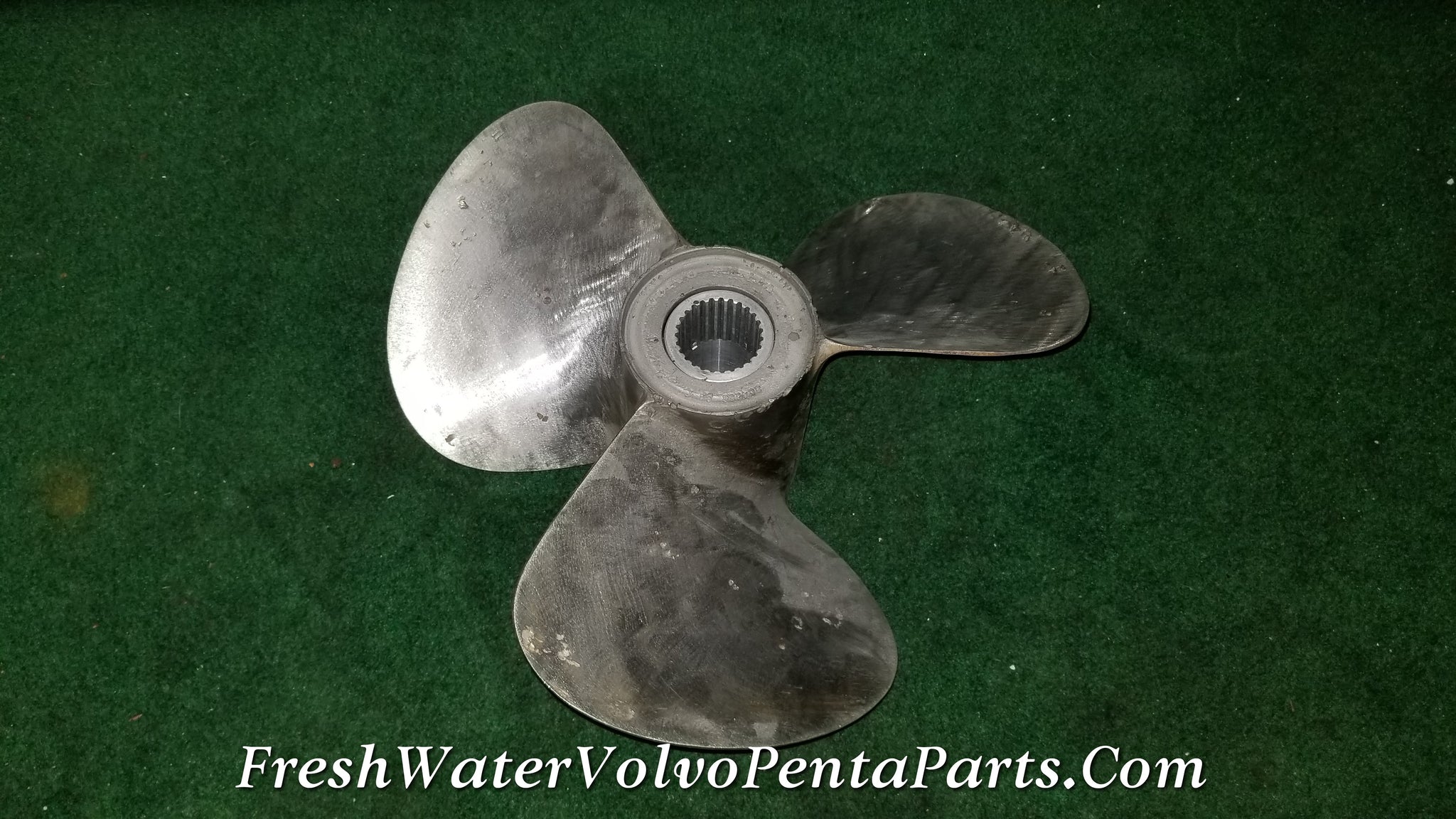 Volvo Penta C4 Front Propeller New Hub P N 280 290 Dp A Dp C Dp Freshwatervolvopentaparts Com