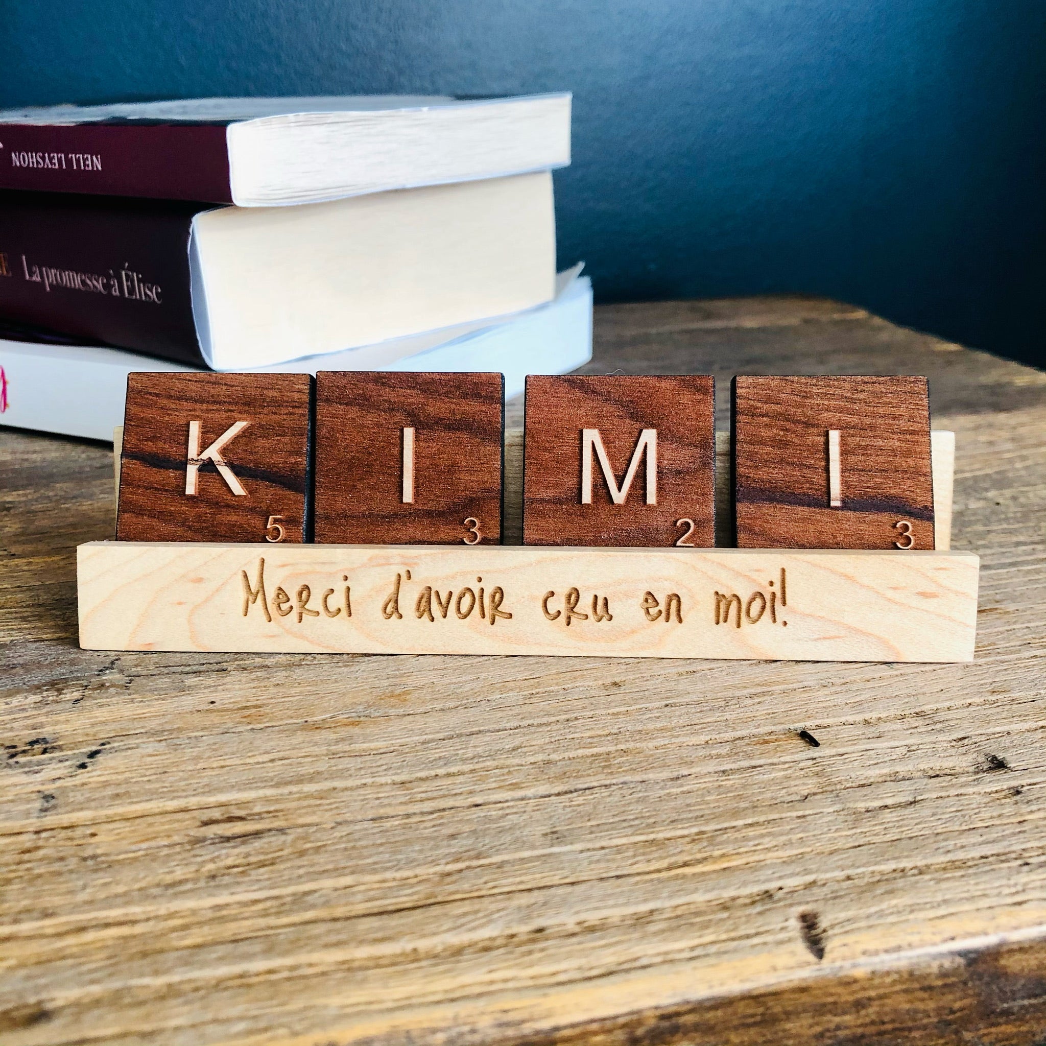 Lettres en bois façon Scrabble : : Produits Handmade