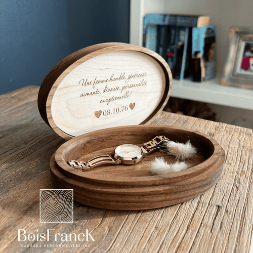 Petites boites cadeaux en bois customisées pour offrir un bague