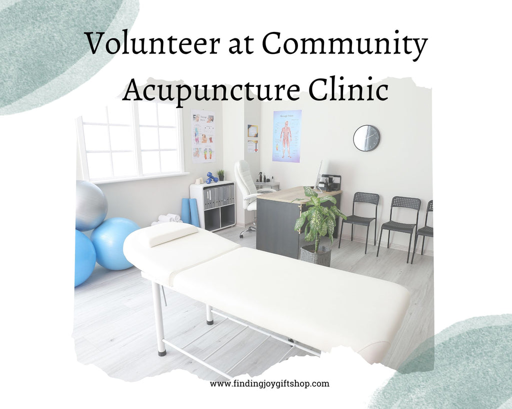 volunteer at acupuncture clinic