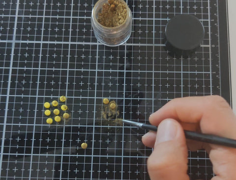 Making gold looking polymer clay