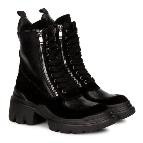 Kendall Black Leather Boots Saint G