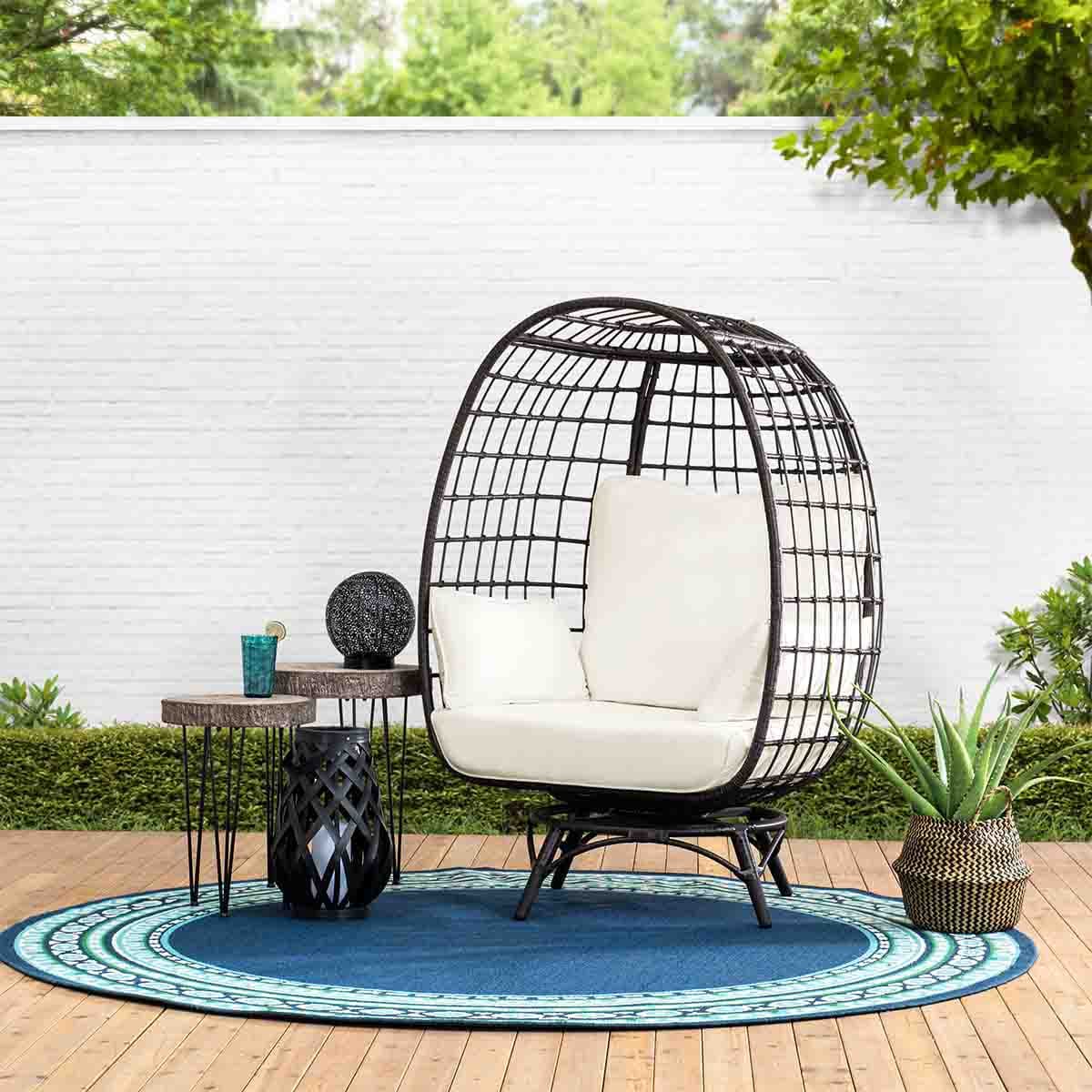 Sunjoy Metal Frame Swivel Egg Cuddle Chair with Cushions