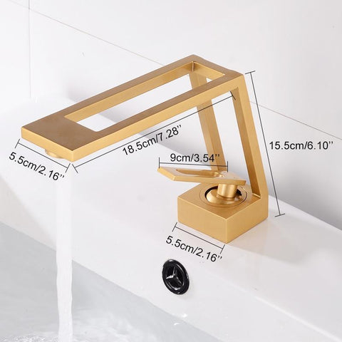 Gold color Amelia Bathroom Faucet's dimensions.
