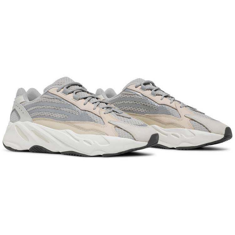 yeezy boost 700 v