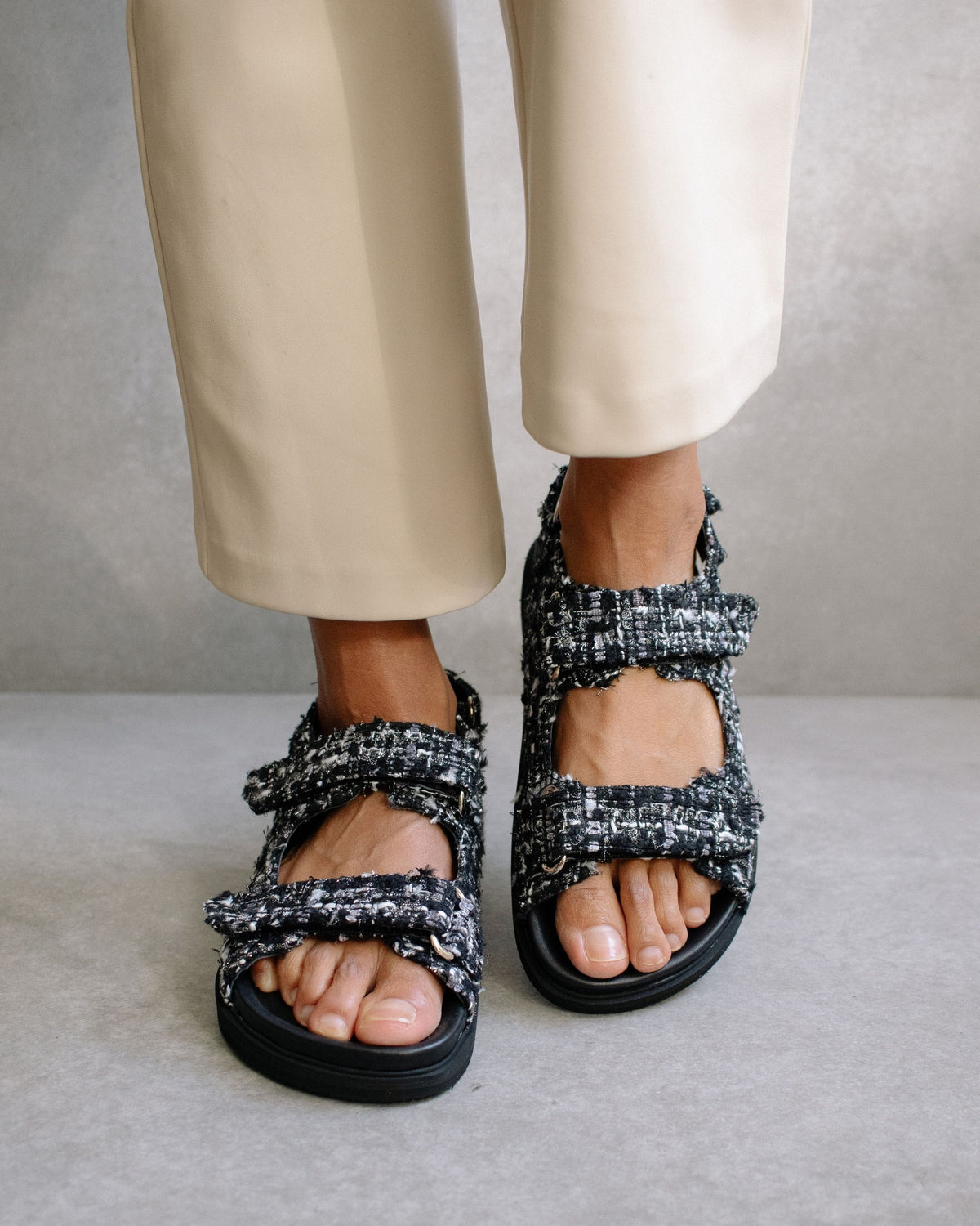 ALOHAS Hook-Loop Tweed Sandal | Responsible Materials