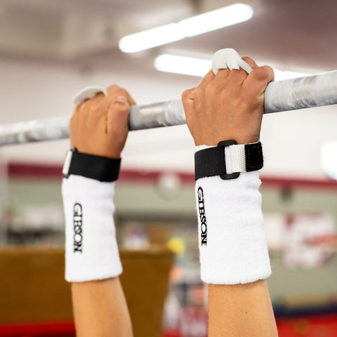 Rainbow Grips Black Hook and Loop Closure on Hands on Bars