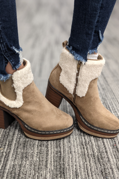 Sona Taupe Bootie with fur
