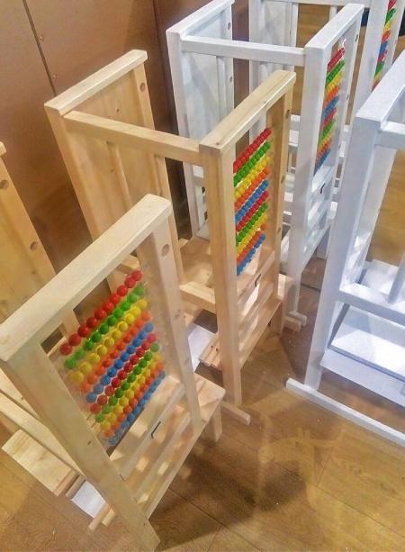 Handgefertigter Lernturm