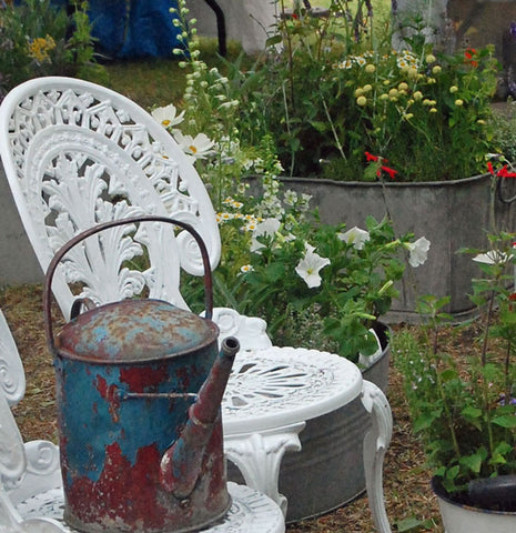 alt="Shabby chic garden containers"