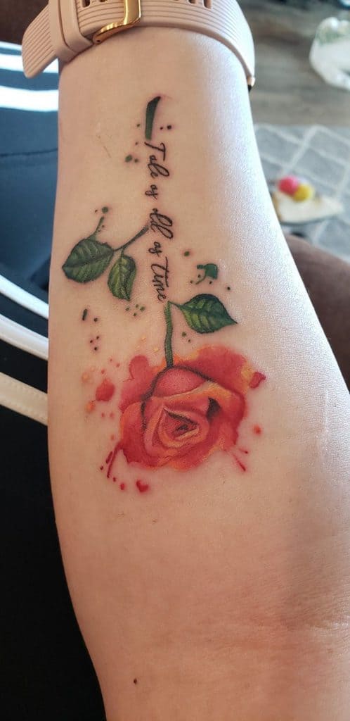 Tatouage Rose la Belle et la Bete