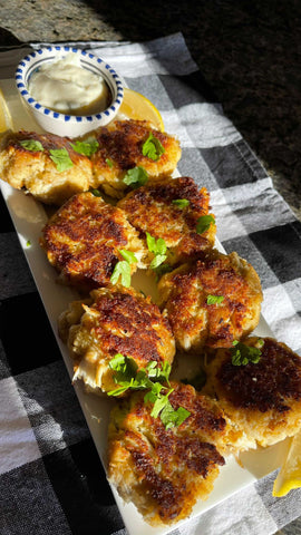 image of crab cakes on a platter