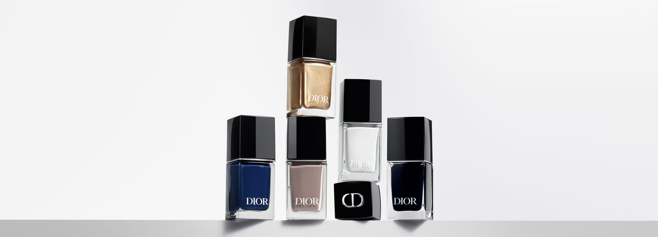 FallLook23_Vernis_GammeCouleurs_5550x2000.png__PID:4d93eadb-e666-4485-bd9a-1a2f151f6ee7