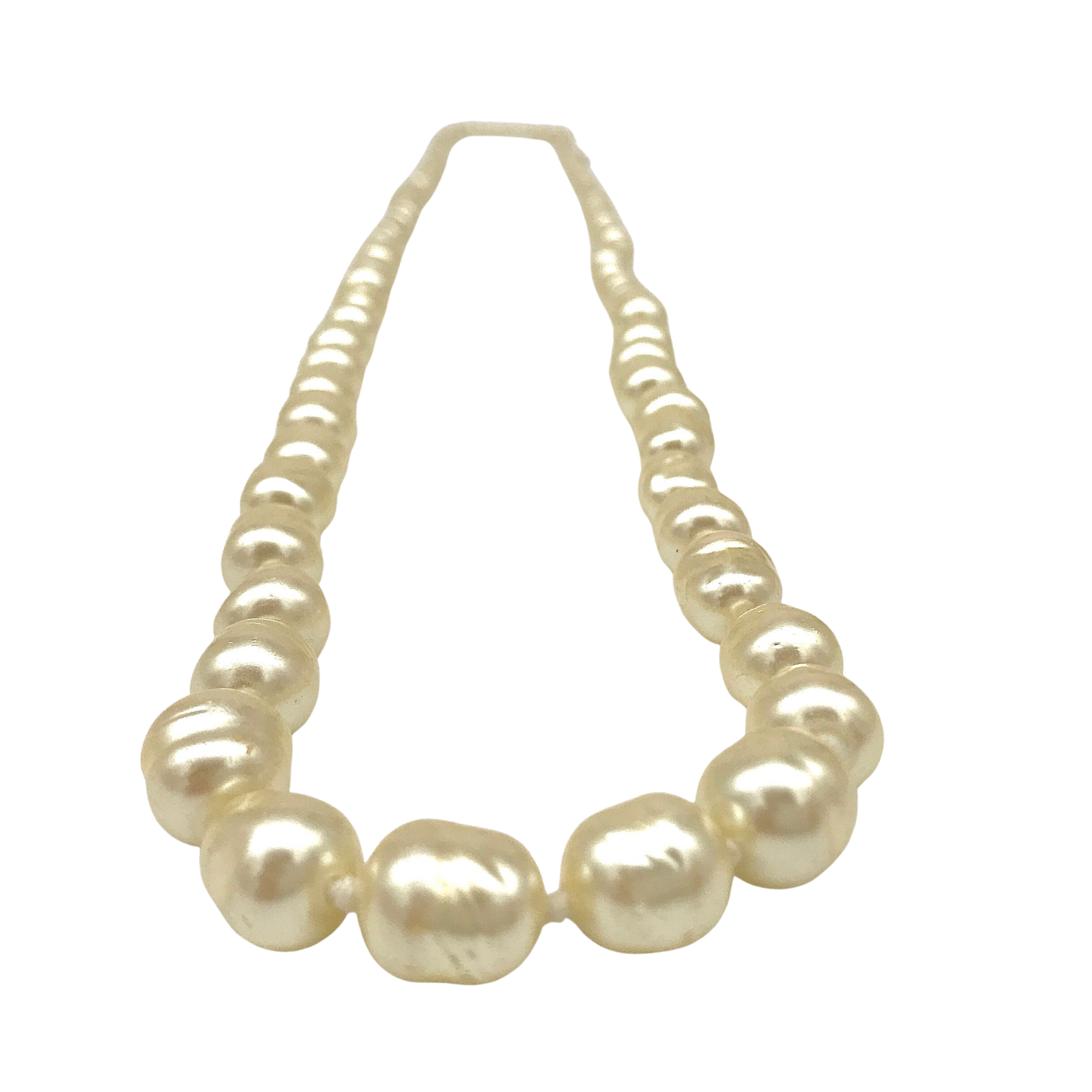 Pearl necklace Chanel Gold in Pearl  25271264