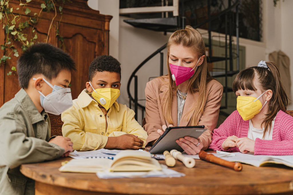 ear A Face Mask In Indoor Public Place and outdoor，Including the Children,the Mask Becomes Daily Necessities