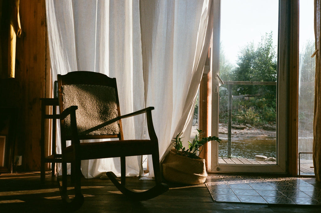 Wooden Chrome Rocking Chairs With Soft Velvet Back to Match The Person With Back Pain,As One Of The Living Room Furniture is More and More Popular for the Modern Life