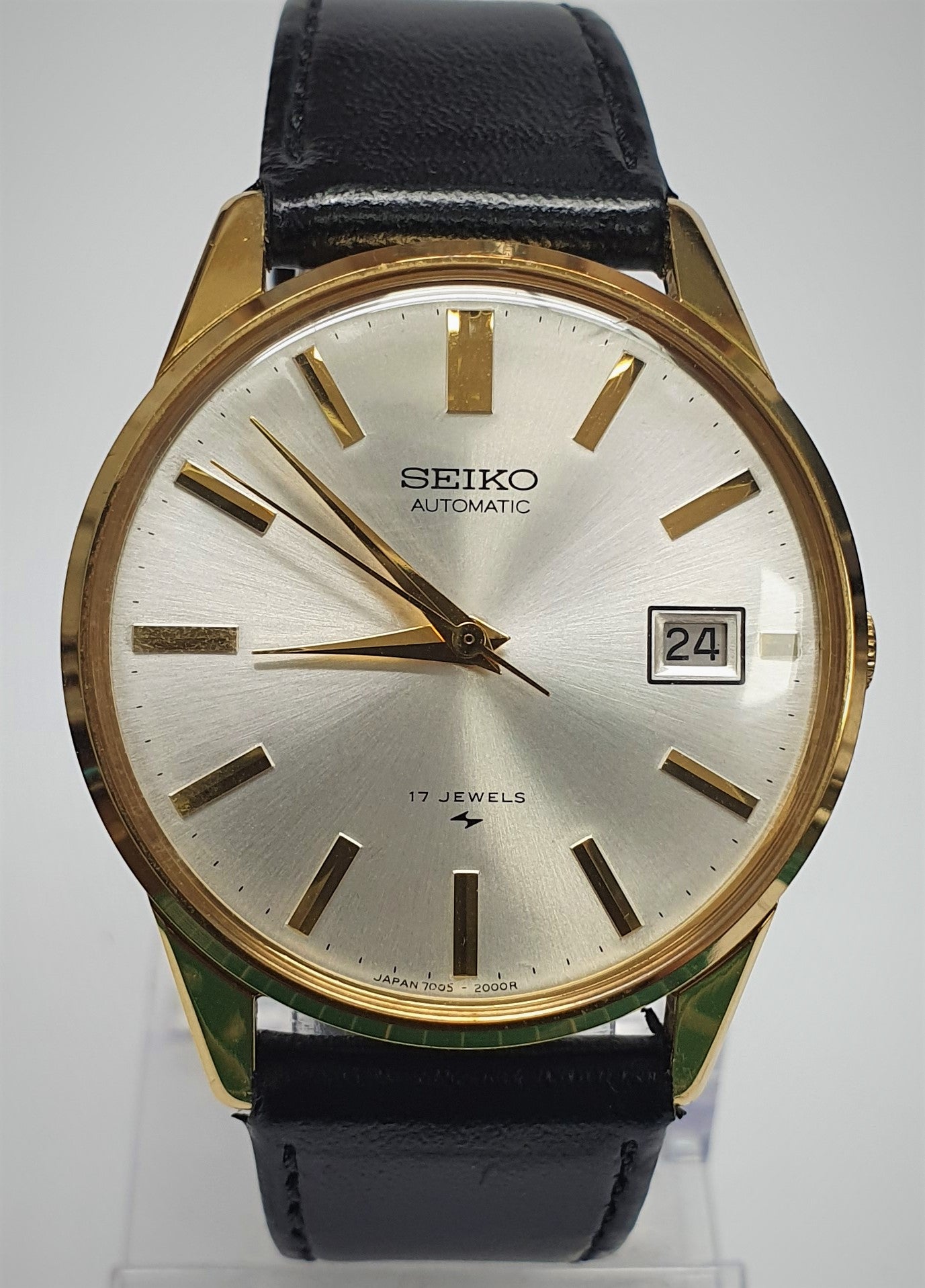 Seiko Vintage Watch LARGE OVERSIZE Cal 7005 200 Automatic 17 Jewel – Watch  Tomb Company Ltd