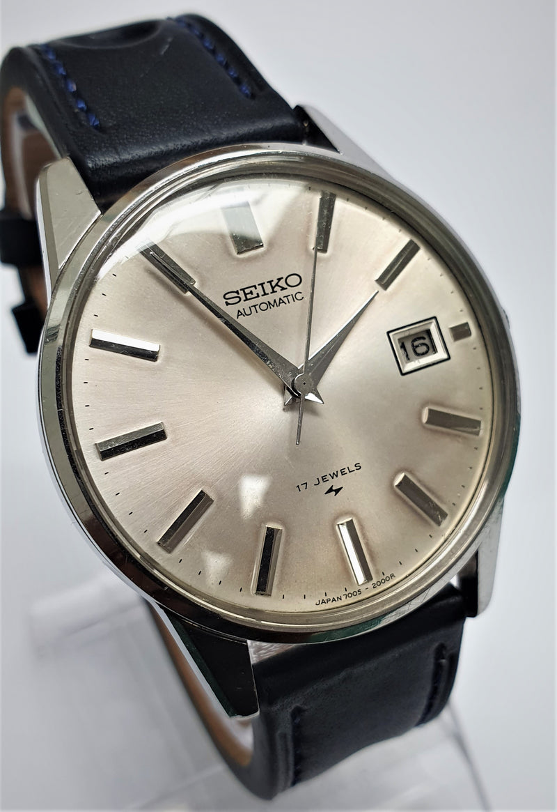 Seiko Vintage Watch LARGE OVERSIZE Cal 7005 200 Automatic 17 Jewel – Watch  Tomb Company Ltd