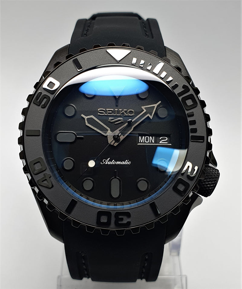 Custom Build SKX007 Divers Watch Seiko NH36 Automatic 'STEALTH aka GHO –  Watch Tomb Company Ltd