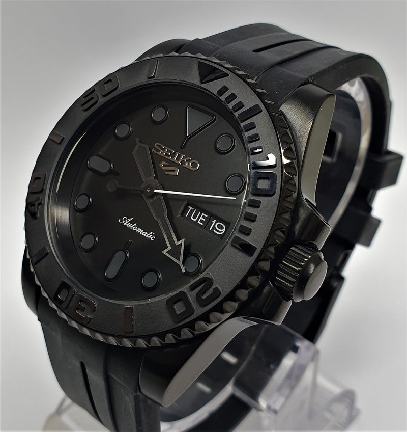 Custom Build SKX007 Divers Watch Seiko NH36 Automatic 'STEALTH MOD' PV –  Watch Tomb Company Ltd