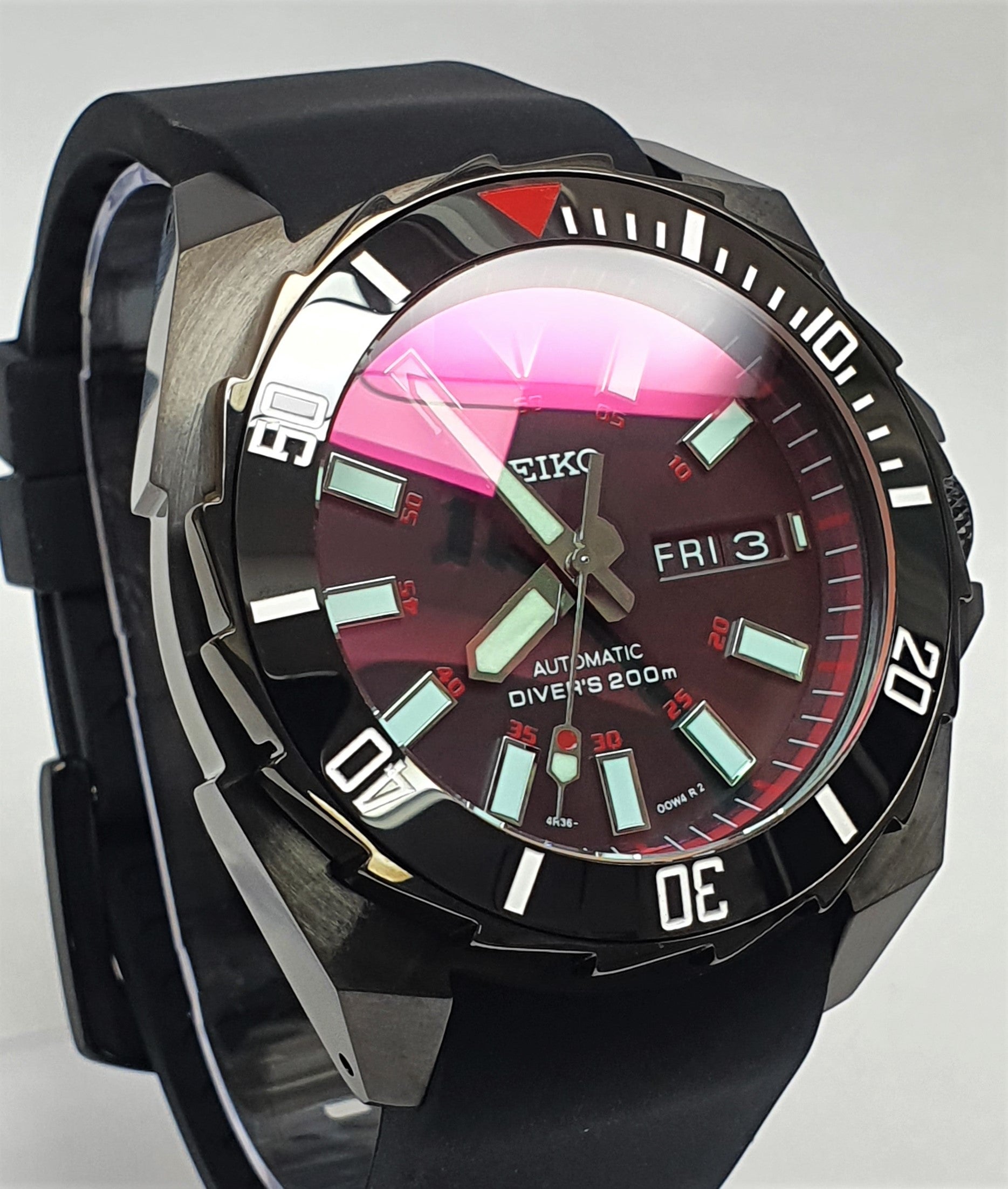 BespokeCustom SKX Samurai Divers Watch SEIKO NH36 AKA Blood Moon Mod