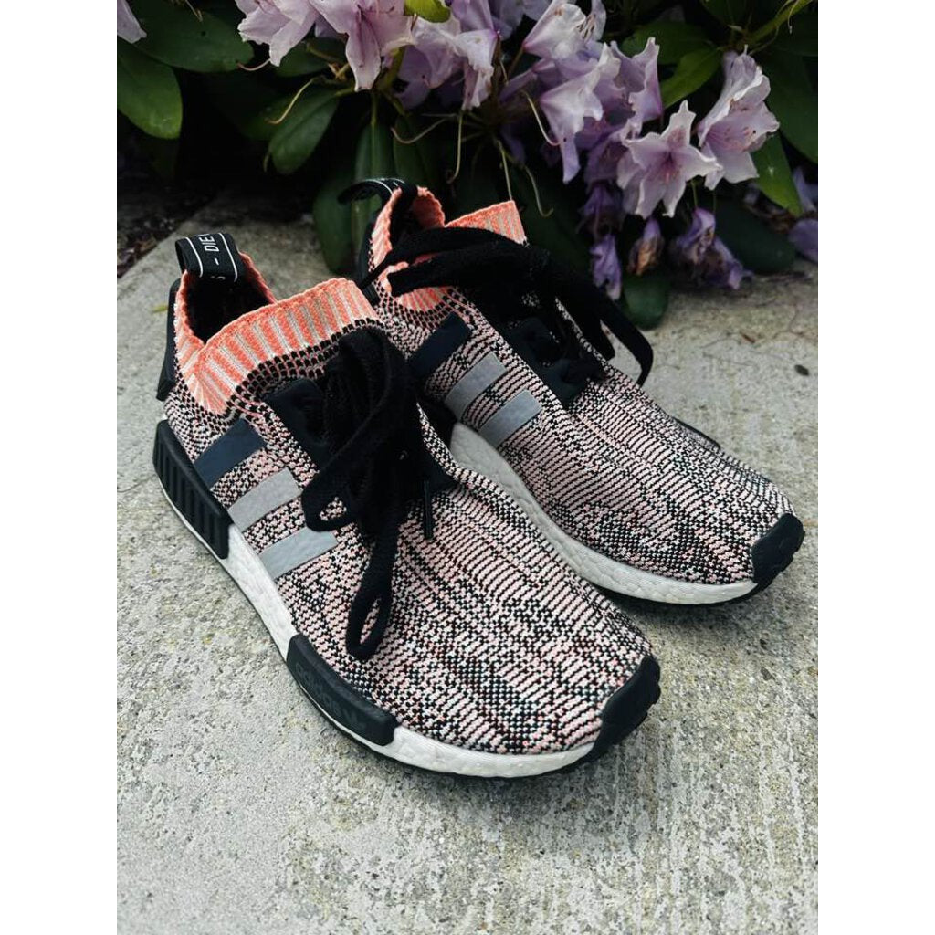 Louis Vuitton Run Away Sneaker - Size 40 – Chic Boutique Consignments