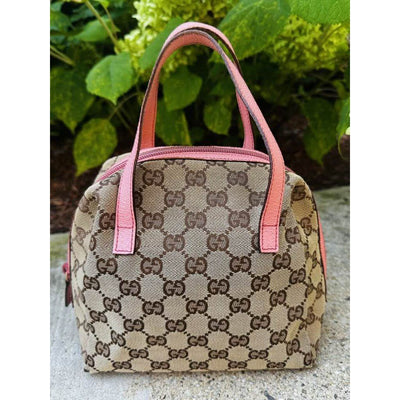 Louis Vuitton Taiga Baikal – Chic Boutique Consignments