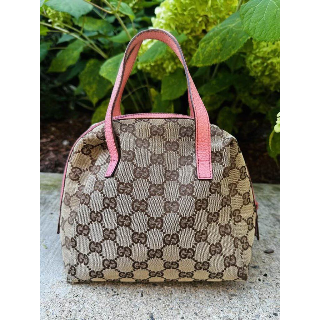 Louis Vuitton Taiga Baikal – Chic Boutique Consignments