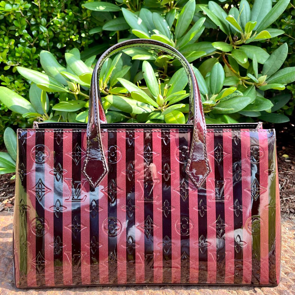 Louis Vuitton Monogram Vernis Wilshire PM - Burgundy Totes