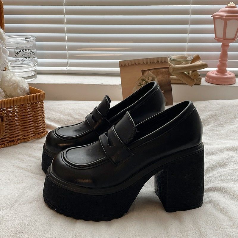 Product Image for Damen Chunky Loafers mit geschichtetem Plateau und elegantem Blockabsatz WW, Matt / 35