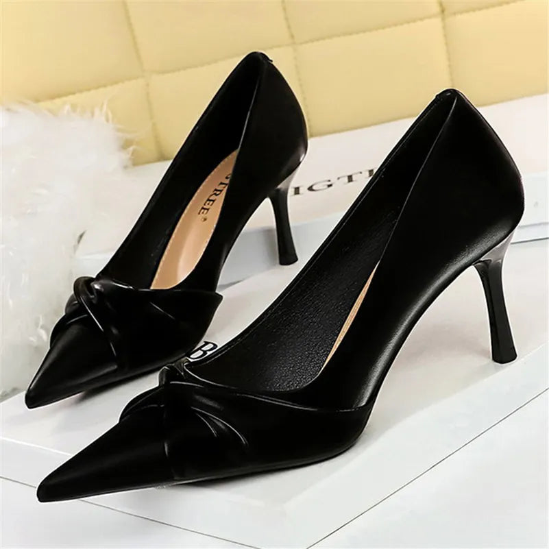 Product Image for WW | Wie wir es früher mit Pumps gemacht haben, Schwarz 7cm / 39