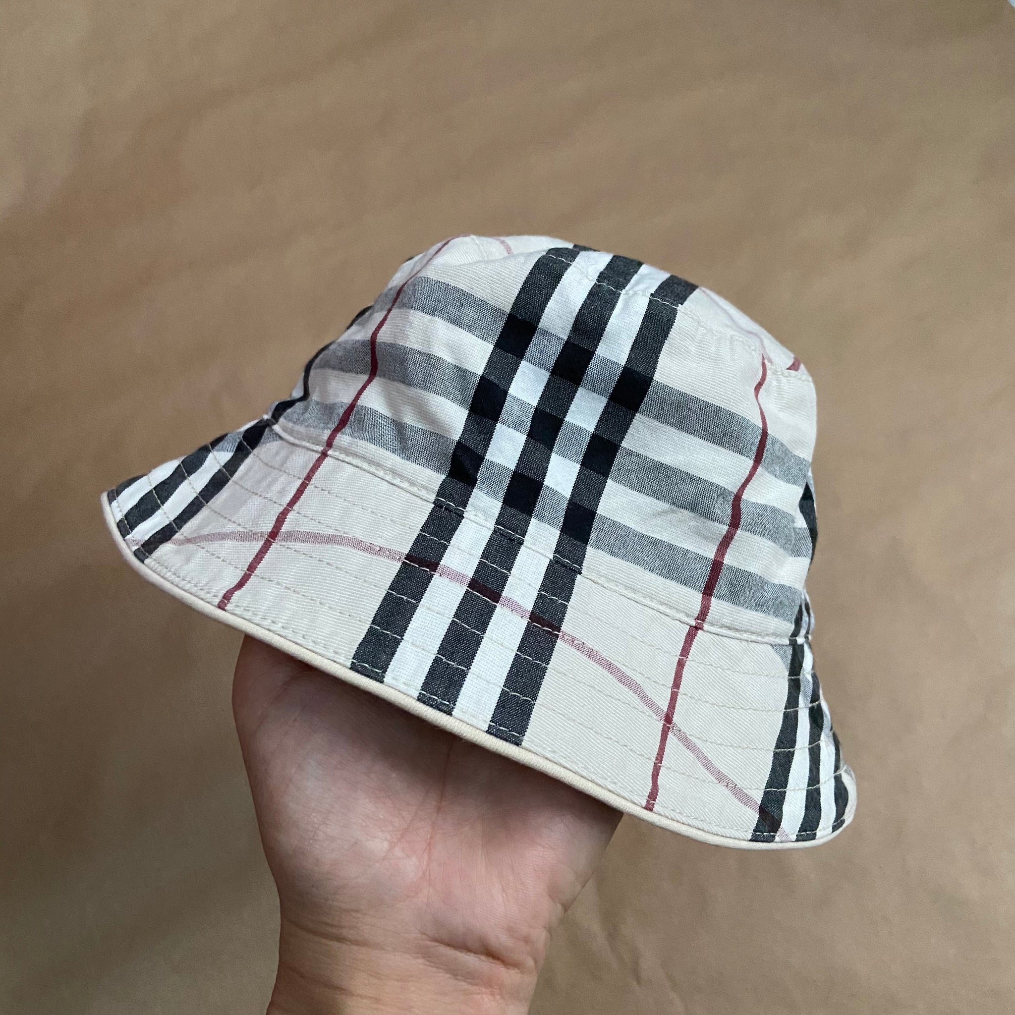 burberry nova hat