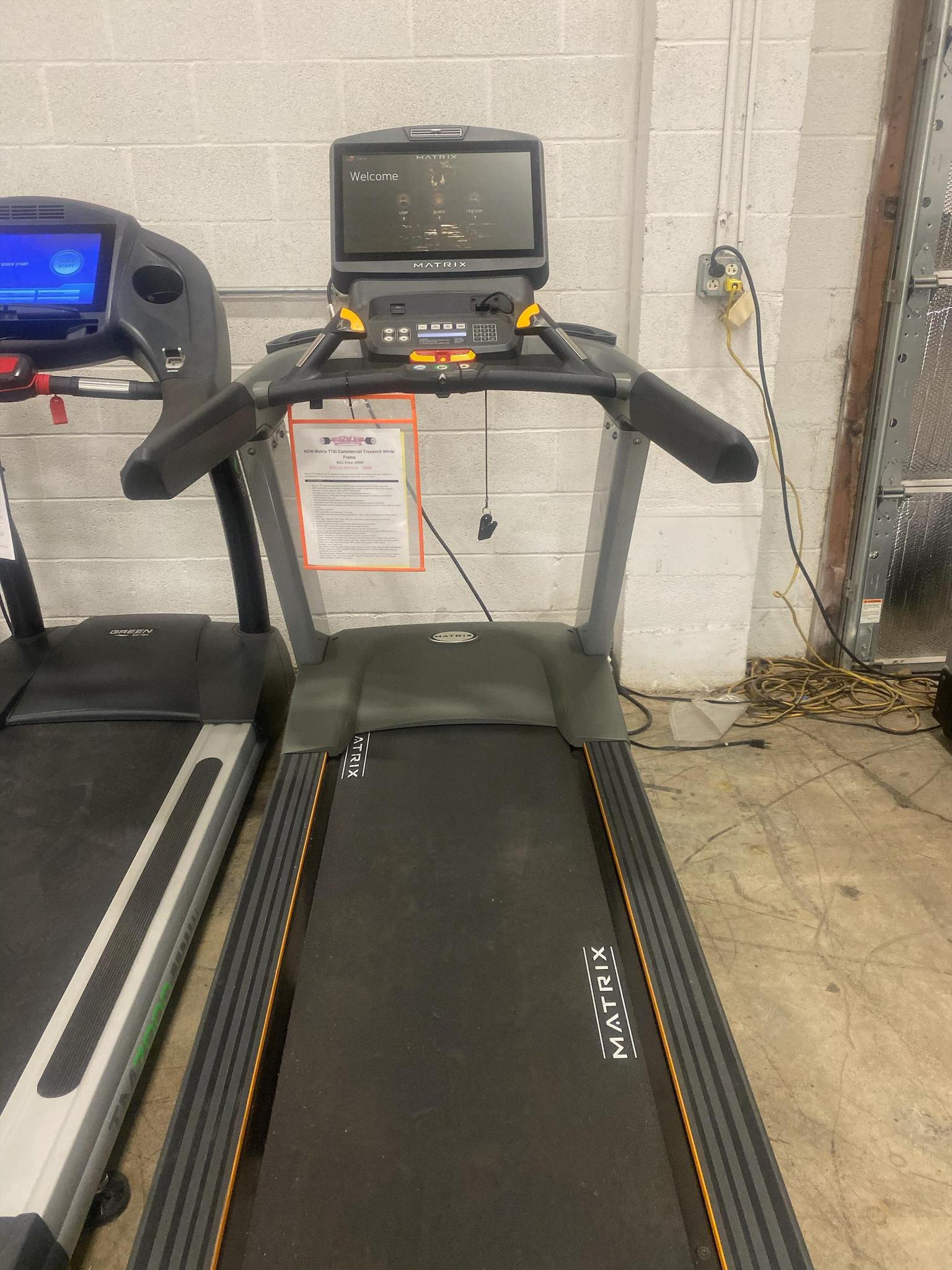 Matrix T7xi Treadmill - USED