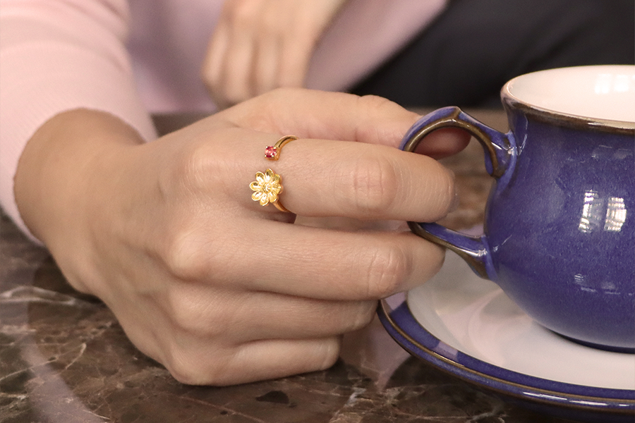 Octapetalos Rodakas Ruby Ring